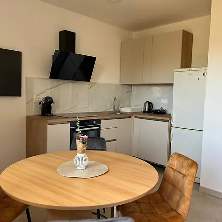 Marita Apartamento Jezera