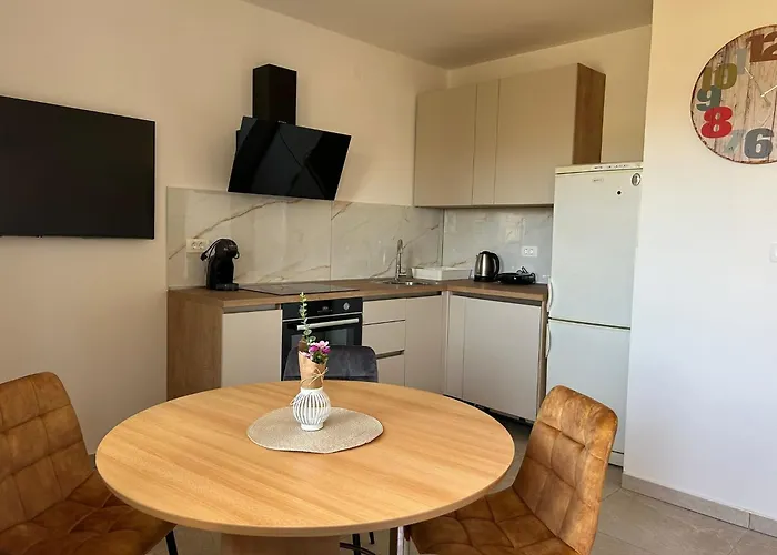 Marita Apartamento Jezera